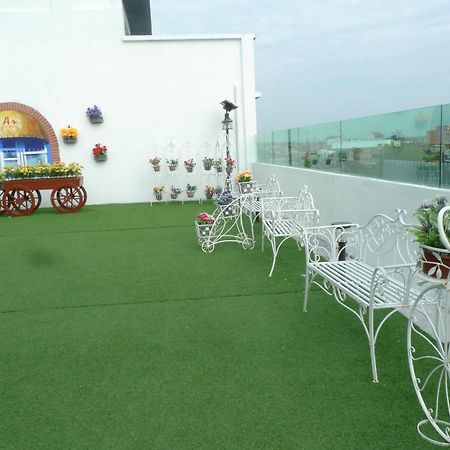 A+ Boutique Hotel Sekinchan Exterior foto